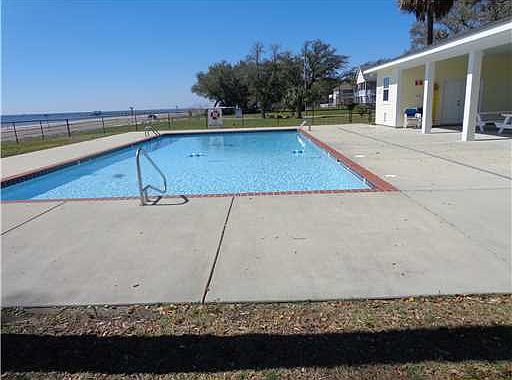 2nd image of 123 Vista Dr