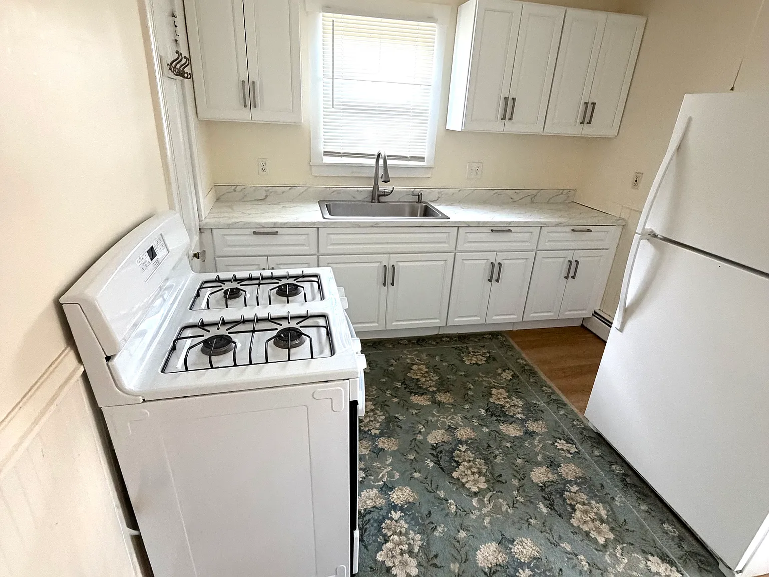 2 bed, $1,950 — Photo 4
