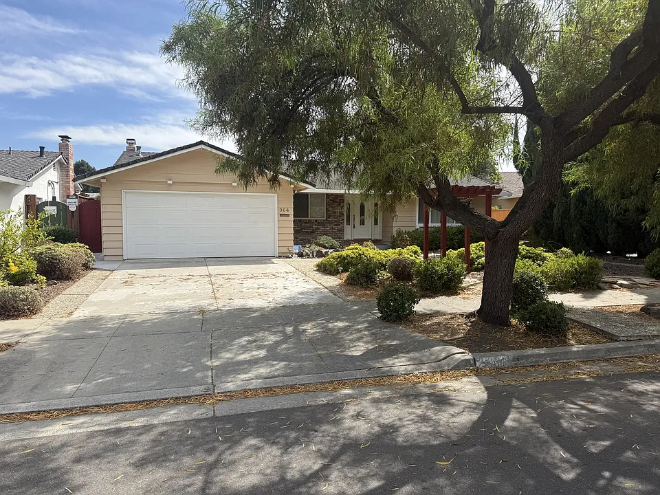 964 Dawnview Ct