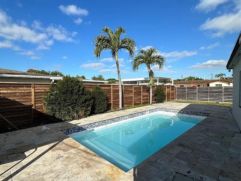 7210 McKinley St — Photo 18