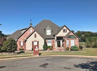 102 S Harrison Ave, Tahlequah, OK 74464