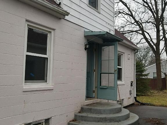 3rd image of 2901 Oakley Ave
