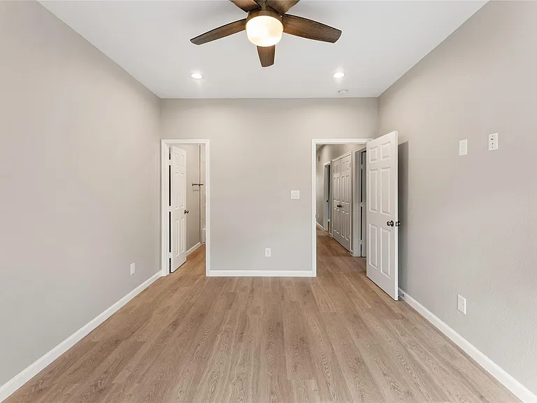 5218 Jezebel St #A — Photo 15