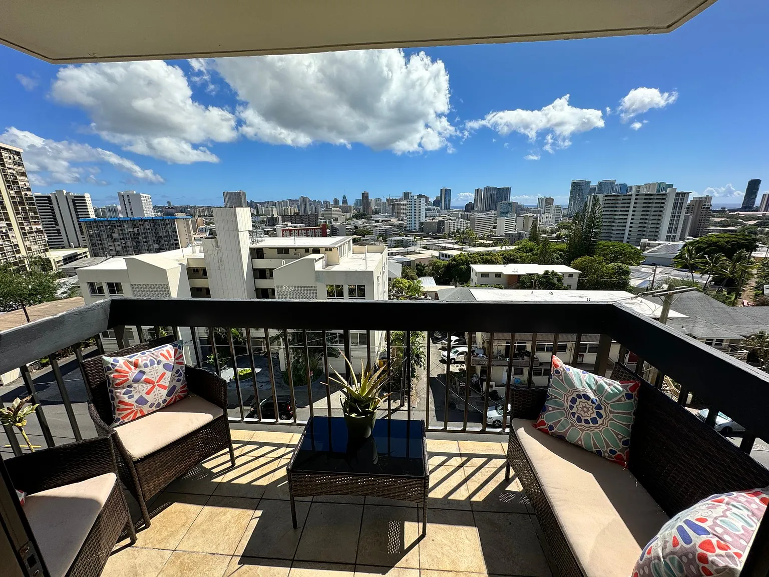 Studio, 400 sqft, $2,795 — Photo 3