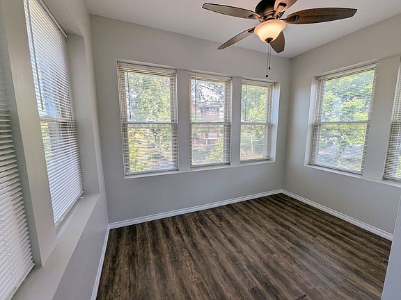 3rd image of 5572 Clemens Ave #2E