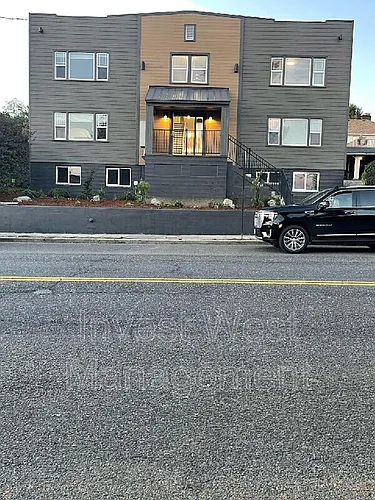 615 NE 6th Ave #11 Photo 1