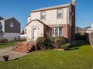 138 Opal St, Elmont, NY 11003