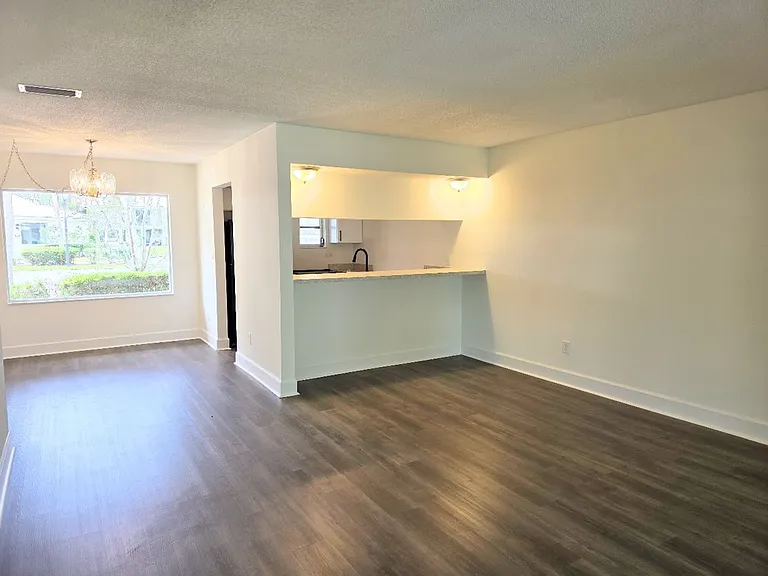 1237 N Egret Point — Photo 8