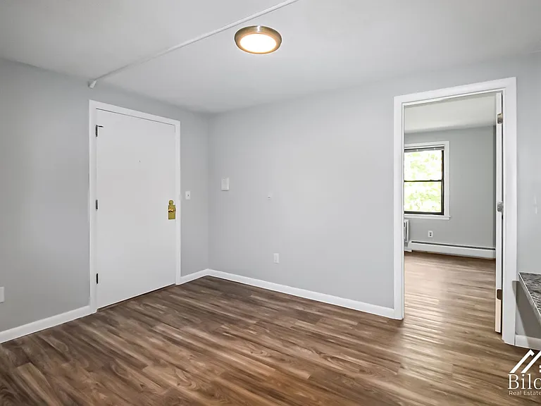 Prospect Street Apartments — Photo 16