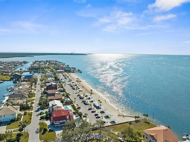 6029 Bayway Ct — Photo 40