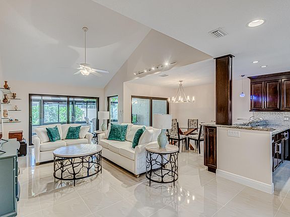 5th image of 17220 Fownes Crescent