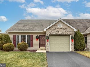 111 Brighton Dr, Carlisle, PA 17015
