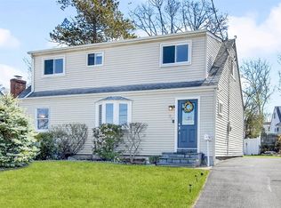 74 Heathcote Rd, Yonkers, NY 10710