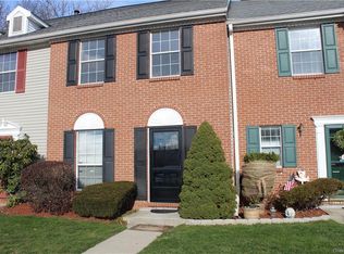 53 Campus Rd, Peekskill, NY 10566