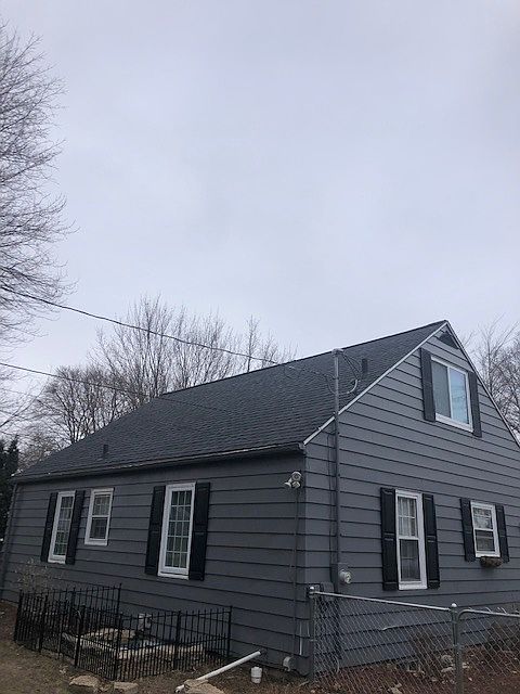 2nd image of 1070 S Kinney Ave