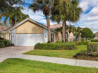 5405 Freeport Ln, Naples, FL 34119