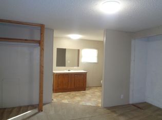 462 Valeen Ln, Belton, MO 64012
