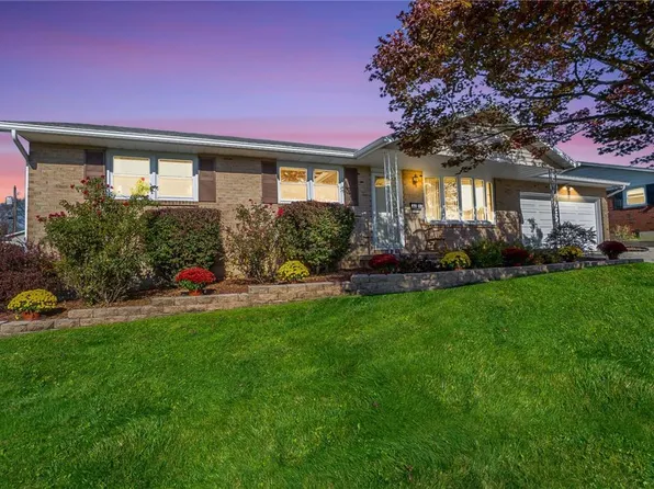 3353 Barklay Rd, Whitehall, PA 18052