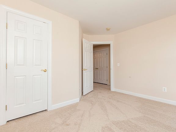 2nd image of 4819 Cavallo Way