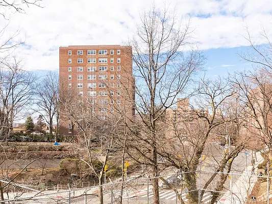 Sold by Re/Max In The City | media 1