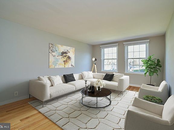 4th image of 3462 S Stafford St APT A2