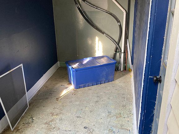 2nd image of 21 Plum Ave #1
