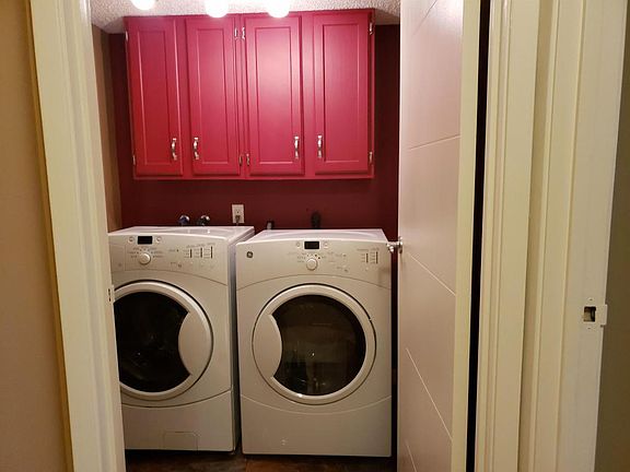 5th image of 2237 McIntyre St #104