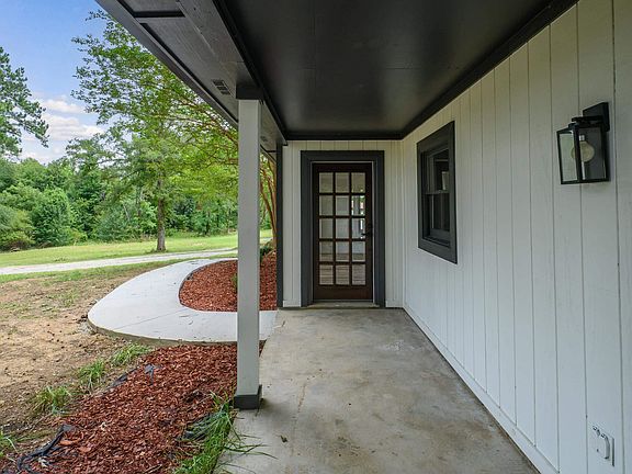 5th image of 277 Shawnda Ln