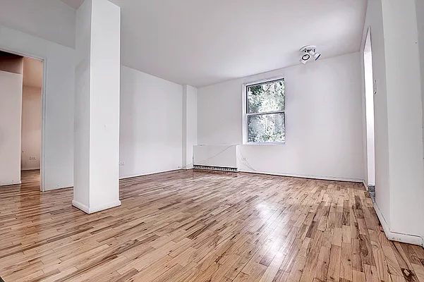 Rented by Urbane Brokerage | media 1