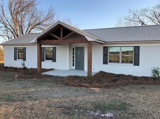 5585 County Road 13, Headland, AL 36345