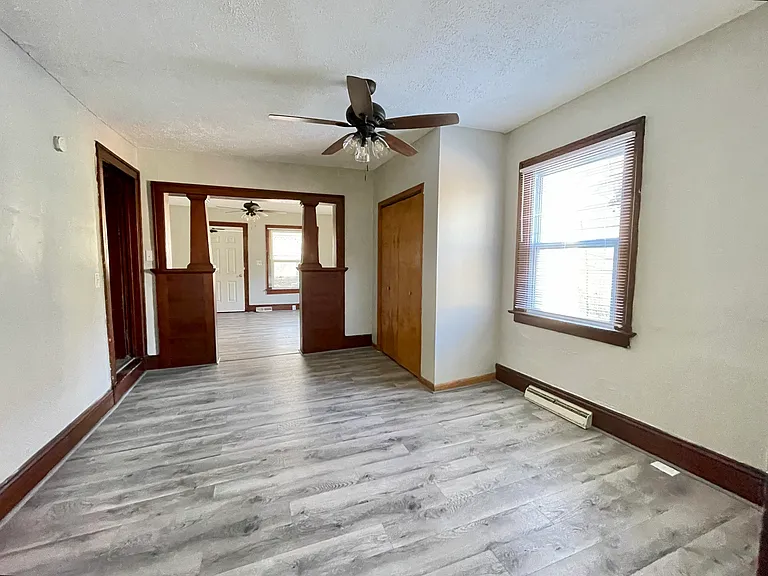 610 W Main St — Photo 3
