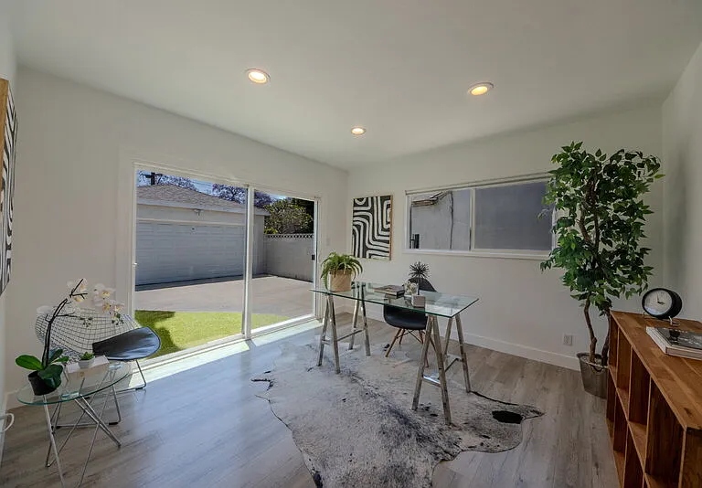 3914 Somerset Dr — Photo 9
