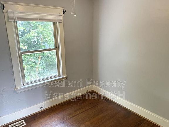 4th image of 2134 Ross Ave APT 5