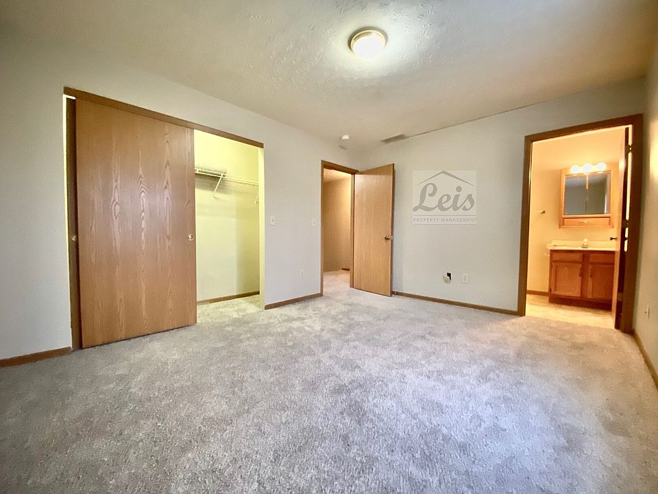 2nd image of 402 N Owens Dr #2