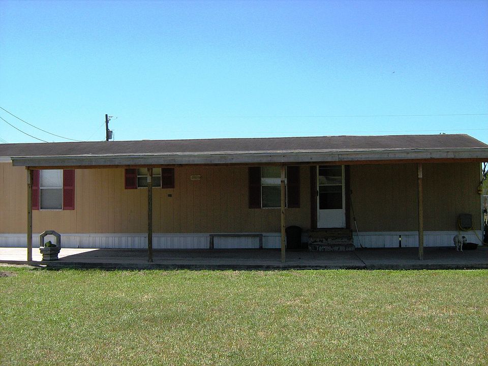 1st image of 2600 Peacock Dr