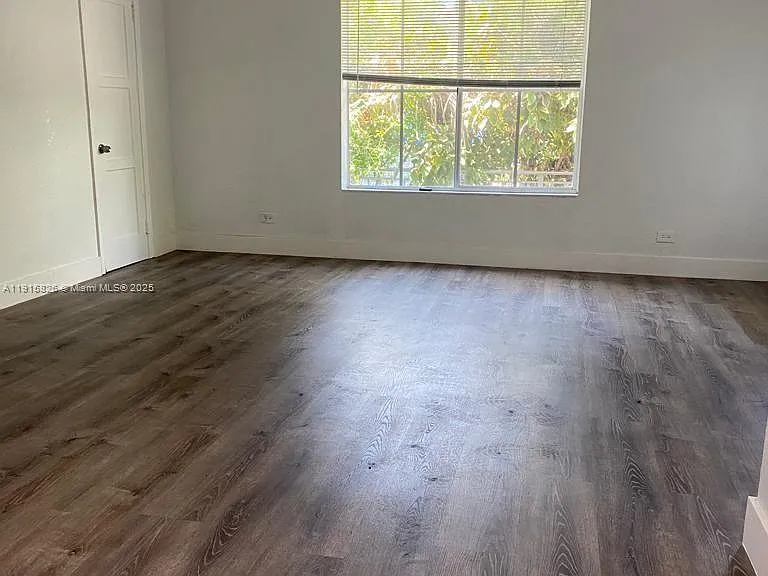 6805 Abbott Ave #7 — Photo 4