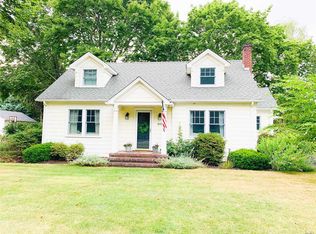 806 Peconic Bay Blvd, Riverhead, NY 11901