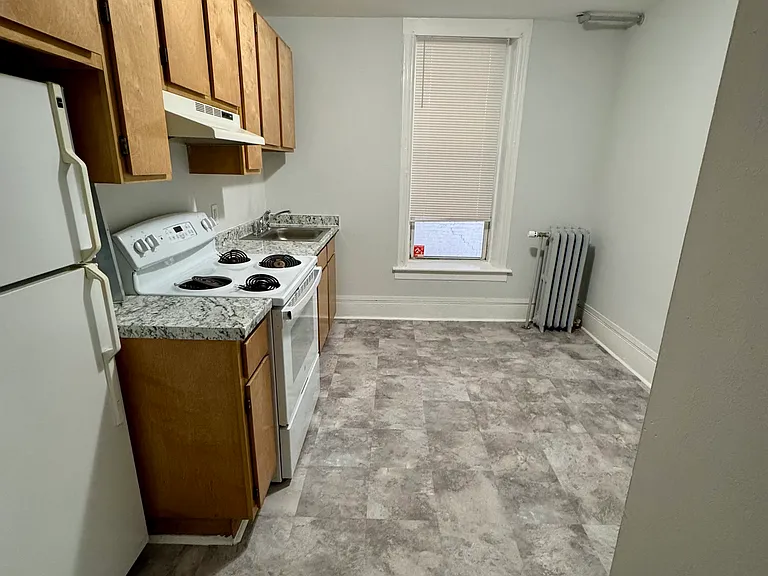 208 Main St #3H — Photo 38