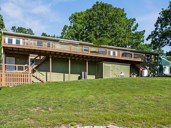 5th image of 252 Sleepy Hollow Drive