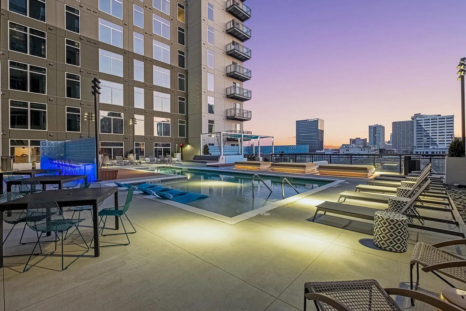 505 Courtland — Photo 2