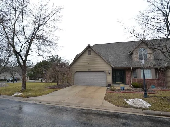 7508 Carter CIRCLE SOUTH South, Franklin, WI 53132