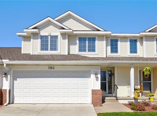 7162 Espanade St, Johnston, IA 50131