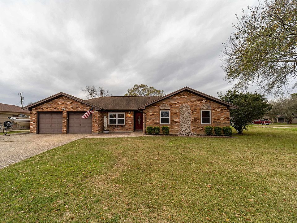 1st image of 2901 Oxford Dr
