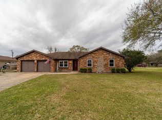 2901 Oxford Dr, Port Arthur, TX 77642
