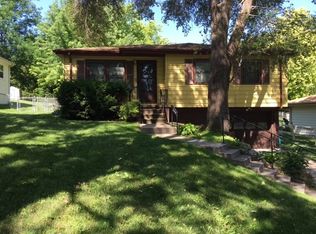 6736 S 51st St, Omaha, NE 68117