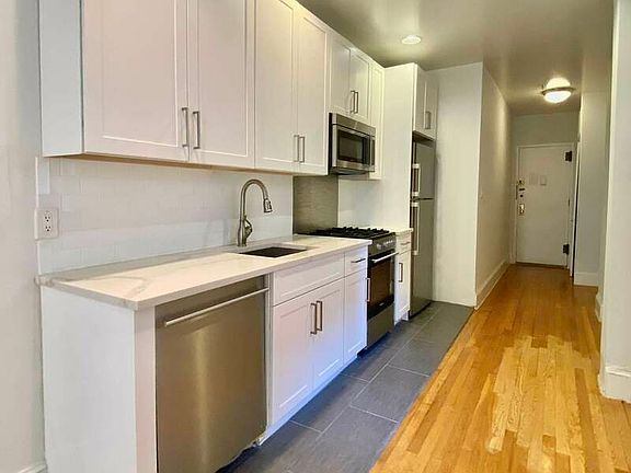 5th image of 35 Morton St APT 8