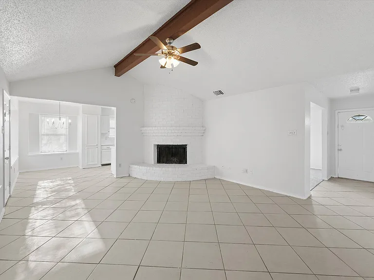 3925 Wendover Dr — Photo 6