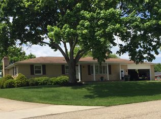 5224 Glenoak Dr, Louisville, OH 44641