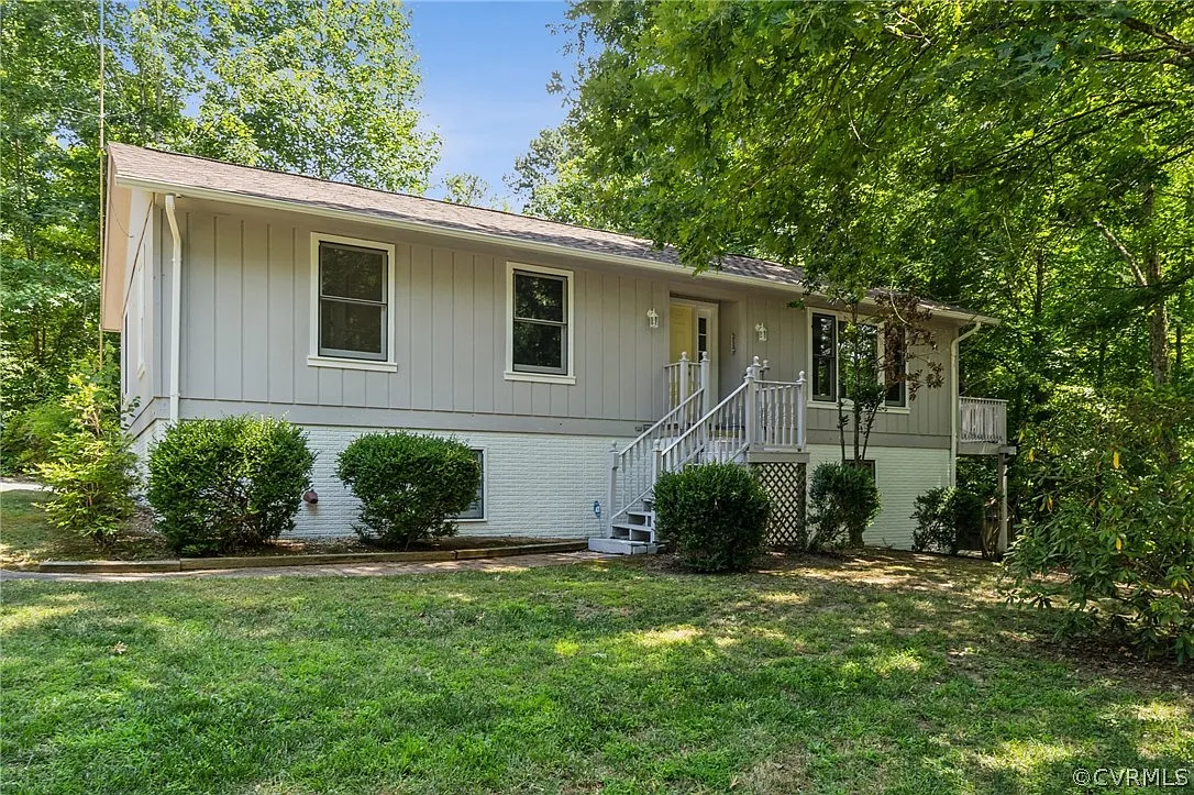 613 Patsy Ln photo 1