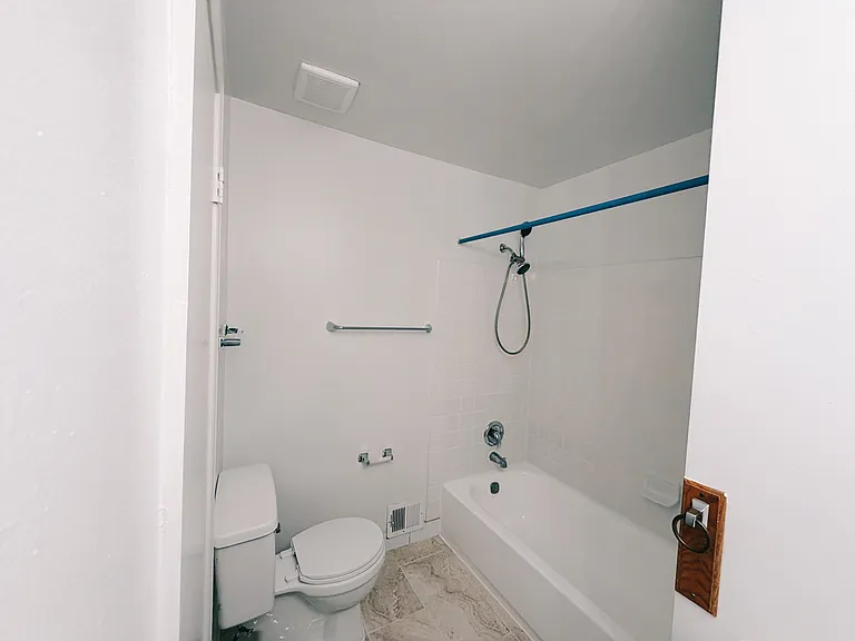 2nd floor bathroom